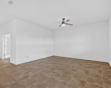 10552 Sw Toren Way - Photo Thumbnail 8