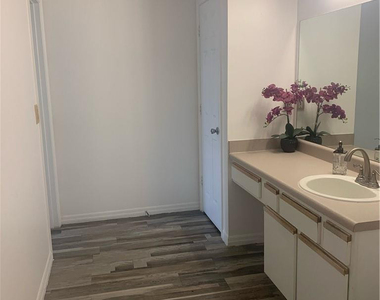 131 Sw 117th Avenue - Photo Thumbnail 13