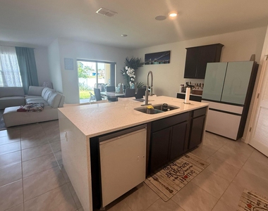 1405 Pace Drive Nw - Photo Thumbnail 7