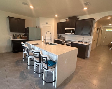 1405 Pace Drive Nw - Photo Thumbnail 6