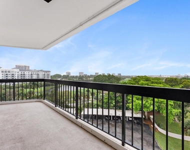 2425 Presidential Way - Photo Thumbnail 22