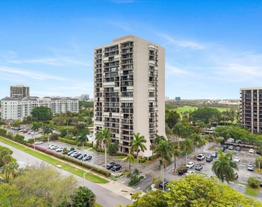 2425 Presidential Way - Photo Thumbnail 23