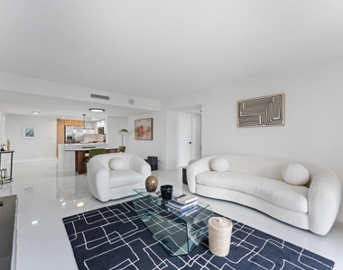 2425 Presidential Way - Photo Thumbnail 8