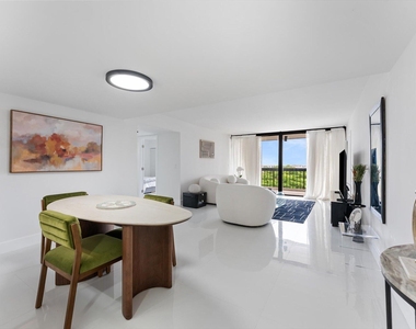 2425 Presidential Way - Photo Thumbnail 5