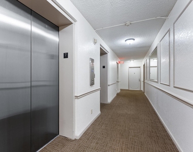 2425 Presidential Way - Photo Thumbnail 1