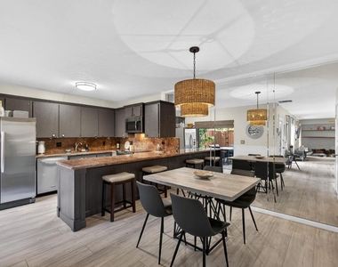 1700 Embassy Drive - Photo Thumbnail 6