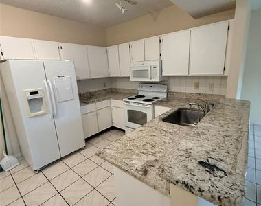 12060 Nw 11th Street - Photo Thumbnail 8