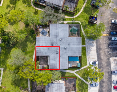 111 Weybridge Circle - Photo Thumbnail 35