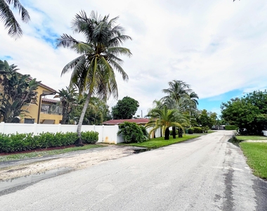 1401 Ne 15th Street - Photo Thumbnail 10