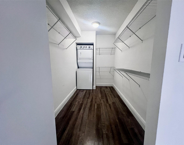 19455 Ne 10 Avenue - Photo Thumbnail 3