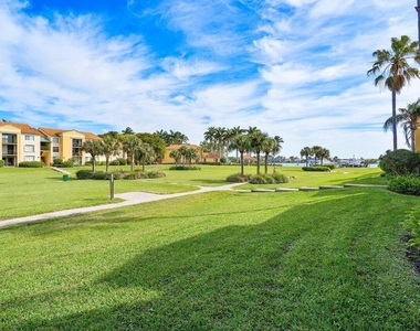 157 Yacht Club Way - Photo Thumbnail 22