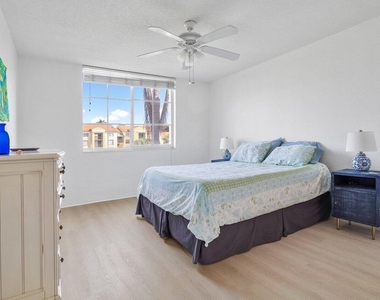 157 Yacht Club Way - Photo Thumbnail 14