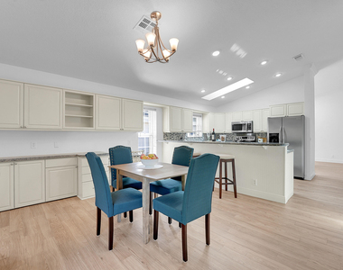 7305 Marsh Terrace - Photo Thumbnail 5