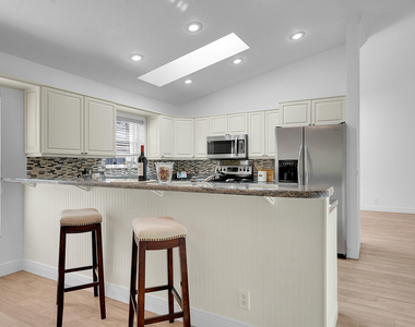 7305 Marsh Terrace - Photo Thumbnail 6