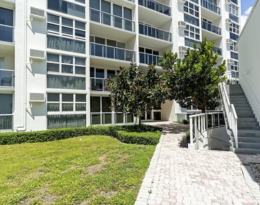 1200 N Fort Lauderdale Beach Boulevard - Photo Thumbnail 24