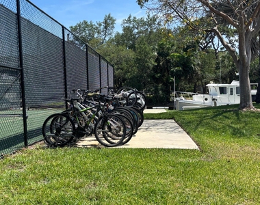 900 River Reach Drive - Photo Thumbnail 38