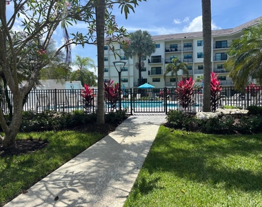 900 River Reach Drive - Photo Thumbnail 36