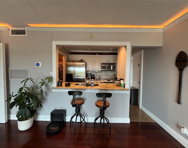 900 River Reach Drive - Photo Thumbnail 8