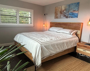 900 River Reach Drive - Photo Thumbnail 15
