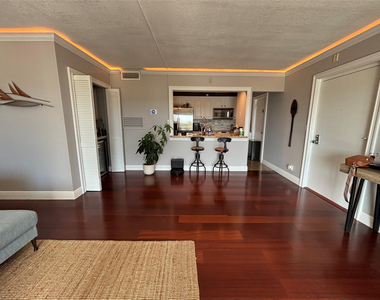900 River Reach Drive - Photo Thumbnail 5