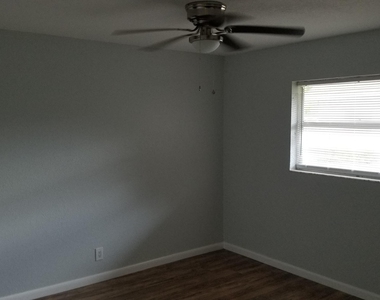 743 S Swinton Avenue - Photo Thumbnail 12