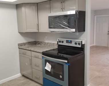 743 S Swinton Avenue - Photo Thumbnail 6