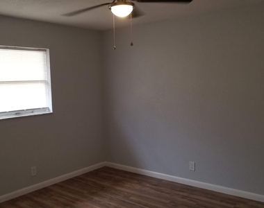 743 S Swinton Avenue - Photo Thumbnail 15