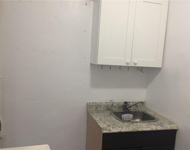 340 Ne 56th Street - Photo Thumbnail 3