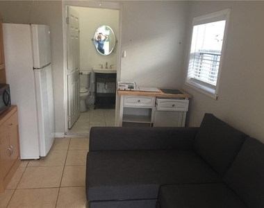 340 Ne 56th Street - Photo Thumbnail 7