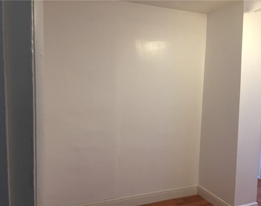 340 Ne 56th Street - Photo Thumbnail 5
