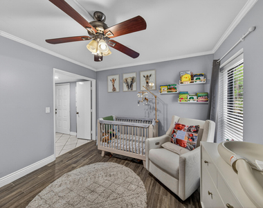 2200 S Cypress Bend Drive - Photo Thumbnail 25