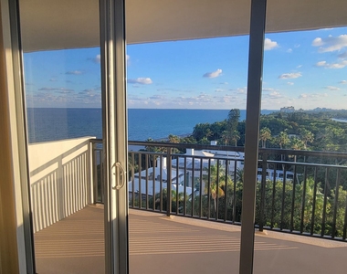 1147 Hillsboro Mile - Photo Thumbnail 8