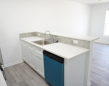 1173 W 28th Street - Photo Thumbnail 3