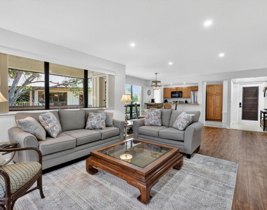 368 Brackenwood Circle - Photo Thumbnail 7