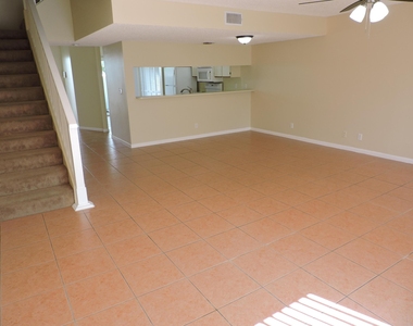 6239 Riverwalk Lane - Photo Thumbnail 11