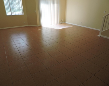 6239 Riverwalk Lane - Photo Thumbnail 9