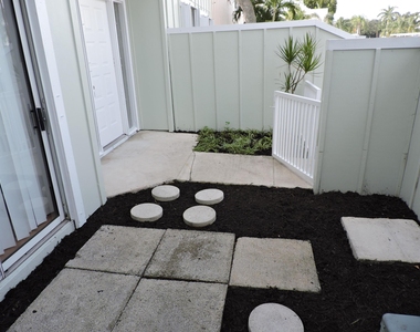 6239 Riverwalk Lane - Photo Thumbnail 29