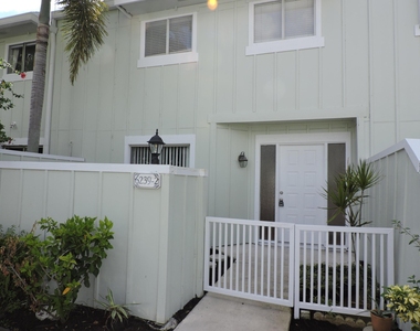 6239 Riverwalk Lane - Photo Thumbnail 32