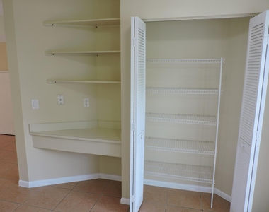 6239 Riverwalk Lane - Photo Thumbnail 6
