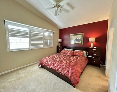 360 Nw Shoreline Circle - Photo Thumbnail 5