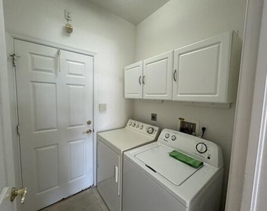 360 Nw Shoreline Circle - Photo Thumbnail 10