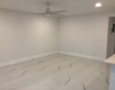 392 Mansfield I - Photo Thumbnail 2