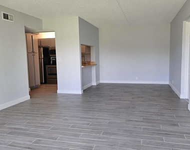 811 Sky Pine Way - Photo Thumbnail 1