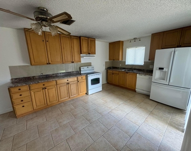 4664 Cherry Road - Photo Thumbnail 7
