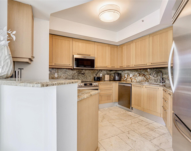 333 Las Olas Way - Photo Thumbnail 4