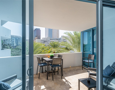 333 Las Olas Way - Photo Thumbnail 7