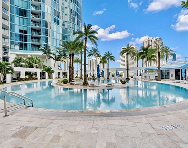 333 Las Olas Way - Photo Thumbnail 37
