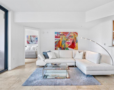 333 Las Olas Way - Photo Thumbnail 2