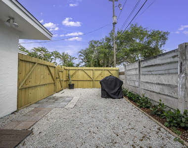 1718 Ridge Road - Photo Thumbnail 16