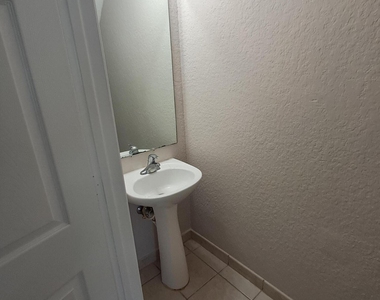 4219 Napoli Lake Drive - Photo Thumbnail 3